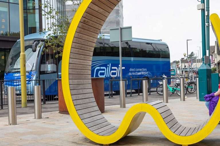 How To Get From Heathrow Airport To Watford – A RailAir Review